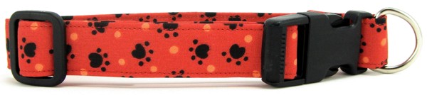 Red Heart Paws Dog Collar