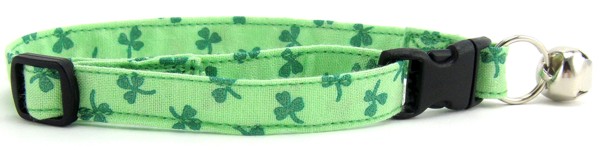 Shiny Shamrocks on Green Cat Collar